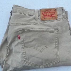 Levi’s 541 Khaki